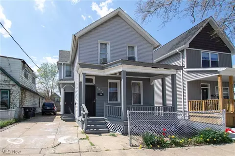 1978 W 52nd St, Cleveland, OH 44102