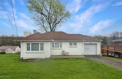 144 Starkey Blvd, Wintersville, OH 43953