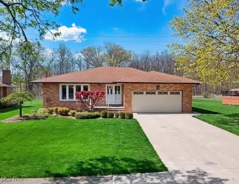 7020 Middlebrook Blvd, Middleburg Heights, OH 44130