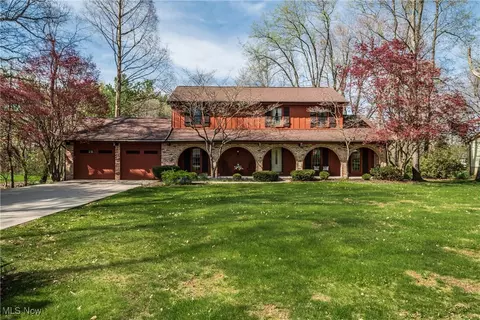 1705 Steiner St NW, North Canton, OH 44720