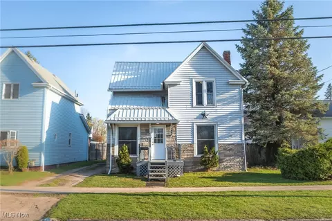 657 Madison St, Conneaut, OH 44030