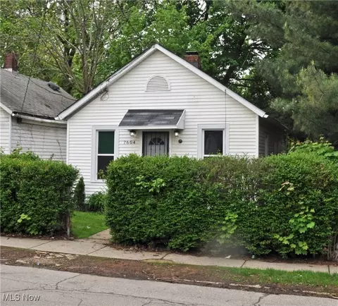 7604 Spafford Rd, Cleveland, OH 44105