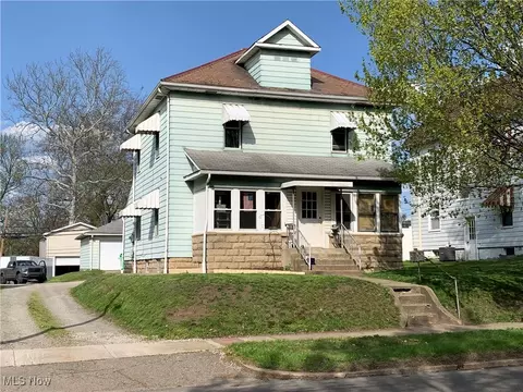 909 N Tuscarawas Ave, Dover, OH 44622