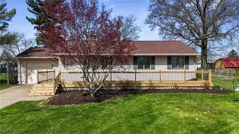 110 Hilltop Rd, Mansfield, OH 44906