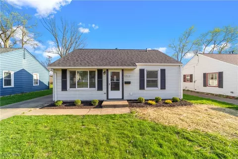 15621 Barbara Ave, Cleveland, OH 44135