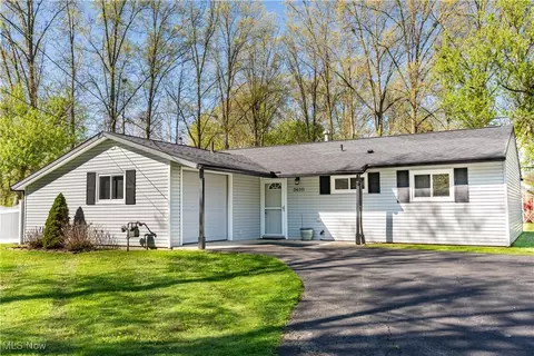 3610 Elmhurst Ct, Kent, OH 44240