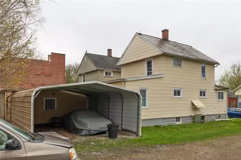 5742 Mccreery Ave, Ashtabula, OH 44004 photo 4