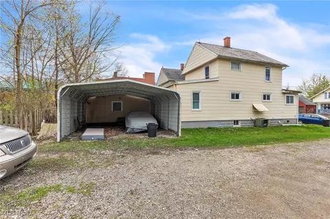 5742 Mccreery Ave, Ashtabula, OH 44004 photo 3