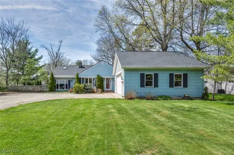 10712 Chillicothe Rd, Kirtland, OH 44094