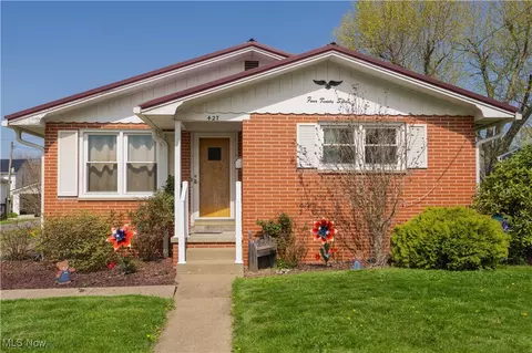 427 N Lisbon St, Carrollton, OH 44615