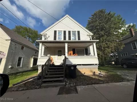 177 Spellman Ct, Akron, OH 44305