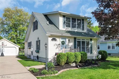 138 N Westmoor Ave, Newark, OH 43055