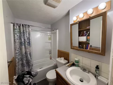 1013-1017 Washington Ave, Lorain, OH 44052 photo 15