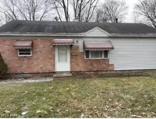 1105 Seward Ave, Akron, OH 44320