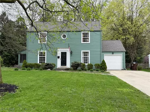 30 Nesbitt St, Poland, OH 44514