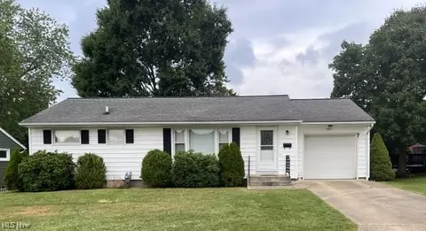 1362 Tomahawk Ln, Coshocton, OH 43812