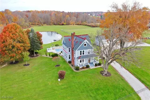 15048 Gar Hwy, Chardon, OH 44024