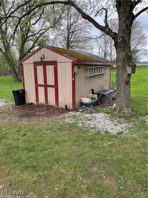 49357 St Rt 14, Unity, OH 44413 photo 4