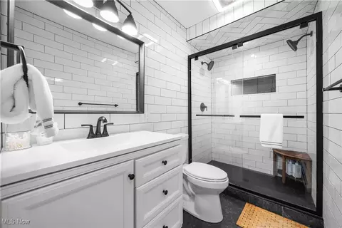 Bath - 540 Wilbor Ave, Huron, OH 44839 photo 1 of 1