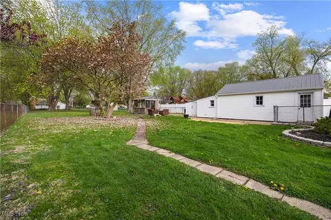 Exterior - 540 Wilbor Ave, Huron, OH 44839 photo 6 of 9