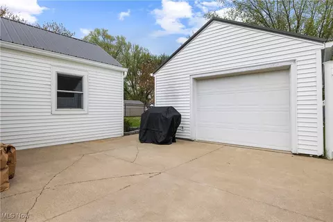 Exterior - 540 Wilbor Ave, Huron, OH 44839 photo 9 of 9