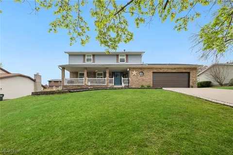 2096 Windham St NE, Canton, OH 44721