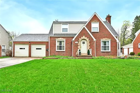 128 N Cadillac Dr, Boardman, OH 44512
