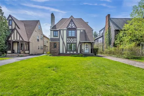 18412 Winslow Rd, Shaker Heights, OH 44122