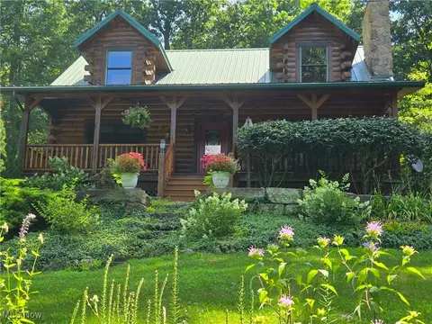 1406 Pearl Dr, Loudonville, OH 44842