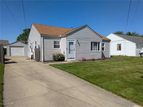 6706 Vandalia Ave, Brooklyn, OH 44144