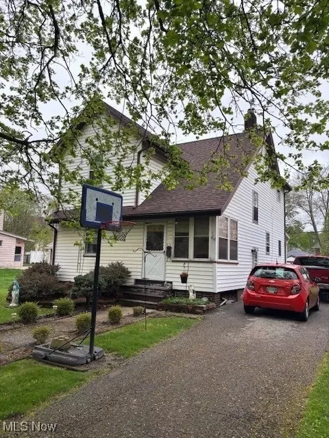 228 Grant, Mcdonald, OH 44437