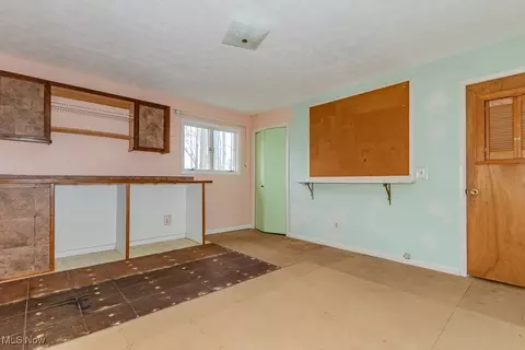 Bedroom - 4467 River Rd, Perry, OH 44081 photo 4 of 5