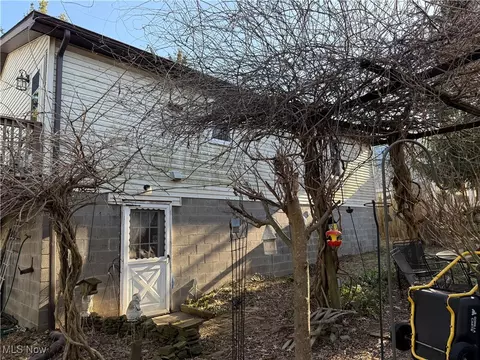 Exterior - 351 View Point Ln, Wheeling, WV 26003 photo 2 of 2