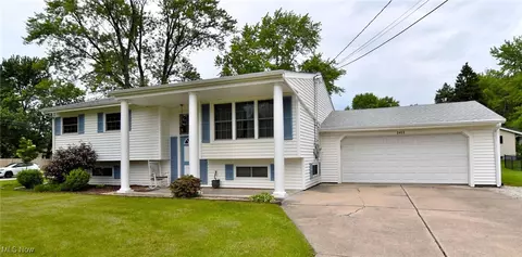2453 Sherwin Dr, Twinsburg, OH 44087
