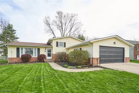 2137 Zircon St NE, Canton, OH 44721