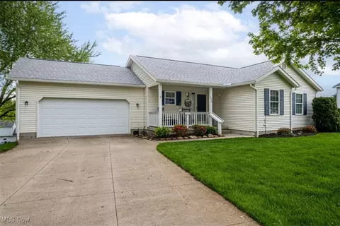 1280 Julia Cir, Wooster, OH 44691