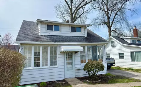 54 E 220th St E, Euclid, OH 44123 photo 1