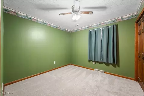 Bedroom - 343 Wayne Ave, Akron, OH 44301 photo 5 of 7
