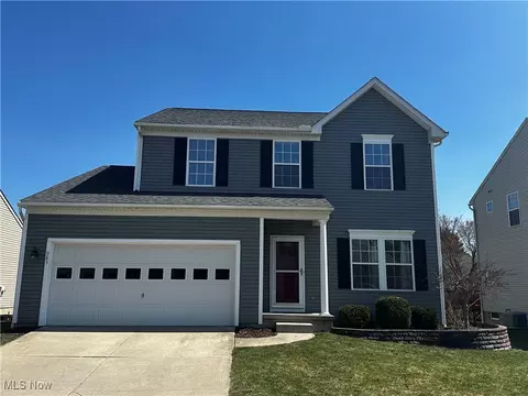 985 Edgewater Cir, Kent, OH 44240