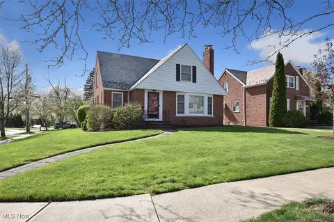 2640 Brentwood Rd, Beachwood, OH 44122