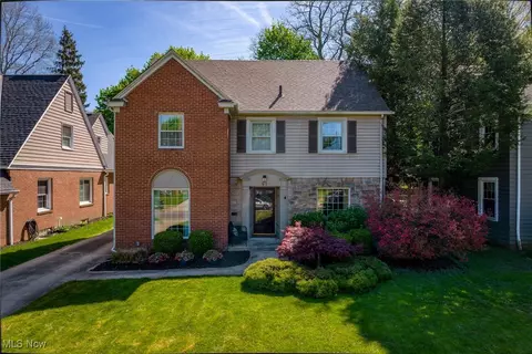 91 Kenilworth Dr, Akron, OH 44313