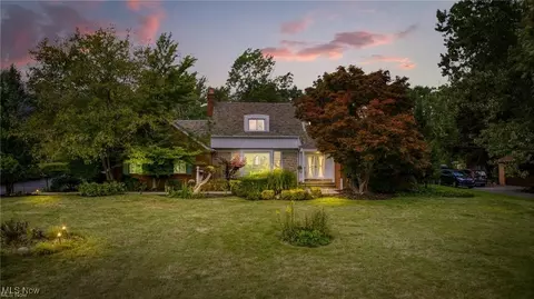 28049 Gates Mills Blvd, Pepper Pike, OH 44124