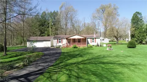 2586 W River Rd, Newton Falls, OH 44444