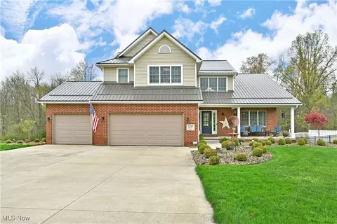 2269 Bianca Ln, Cortland, OH 44410
