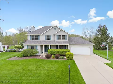 5015 Cabernet Dr, Brunswick, OH 44212