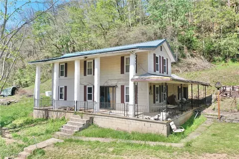 7568 W Little Kanawha Hwy, Big Bend, WV 26136