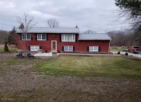 13250 Hotchkiss Rd, Burton, OH 44021