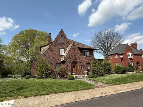 1721 Hamilton Pl, Steubenville, OH 43952