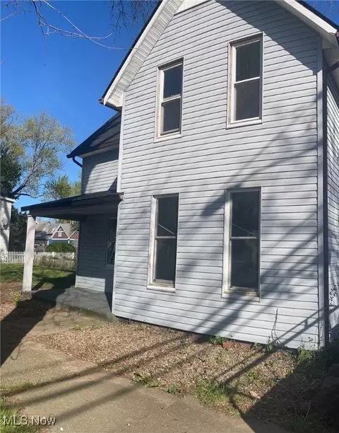 Other - 136 W 7th St, Dover, OH 44622 photo 2 of 8