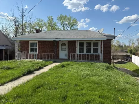 115 Ward Dr, Wintersville, OH 43953